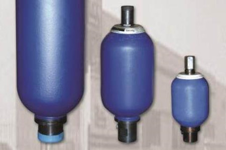 蓄能器為什么不能水平安裝？理由很簡單！